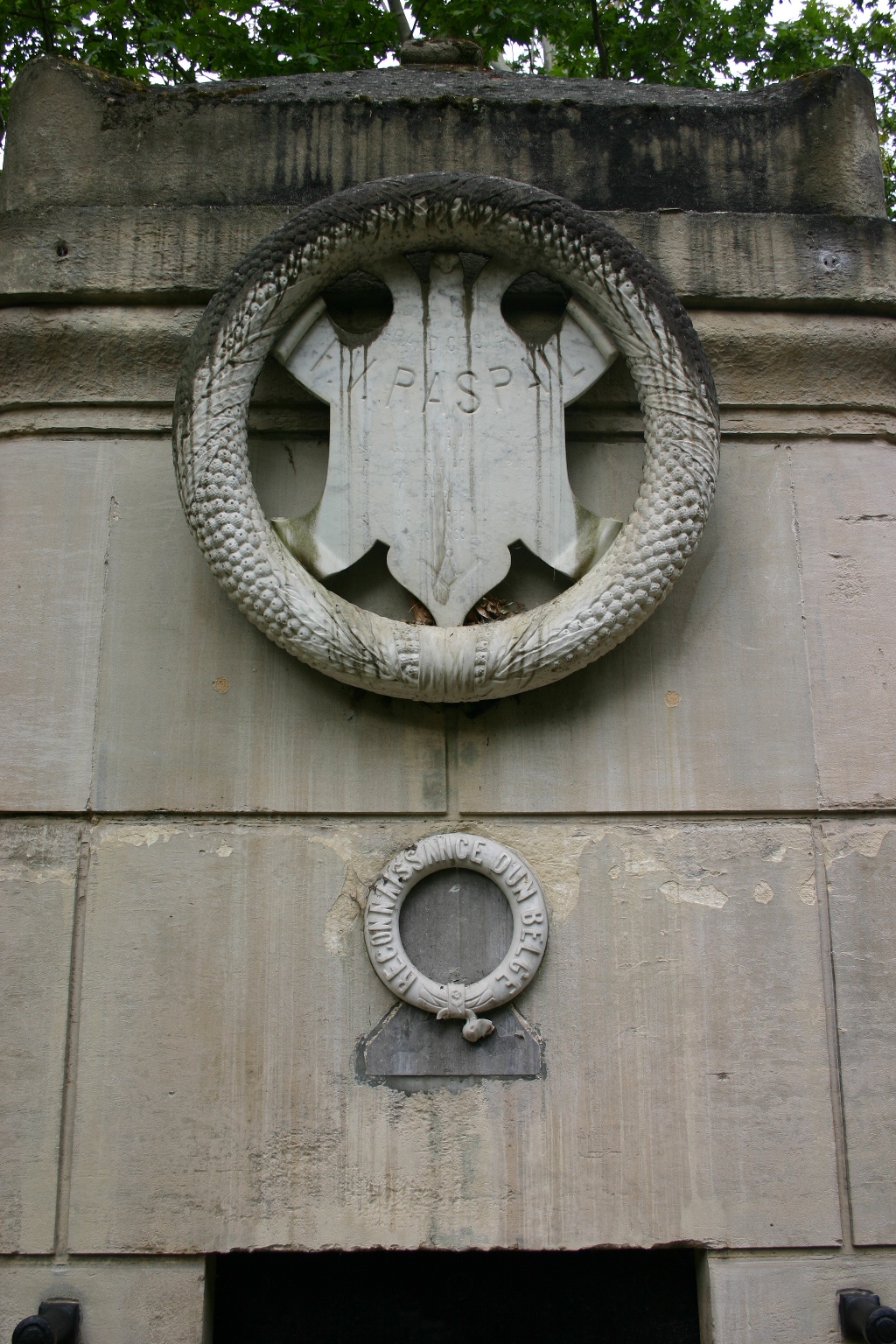 François-Vincent Raspail's tomb, Pere Lachaise Cemetery, Paris (4).JPG